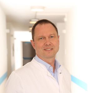 Dr. med. Burkhard Thomas Dr. med. Burkhard Thomas
